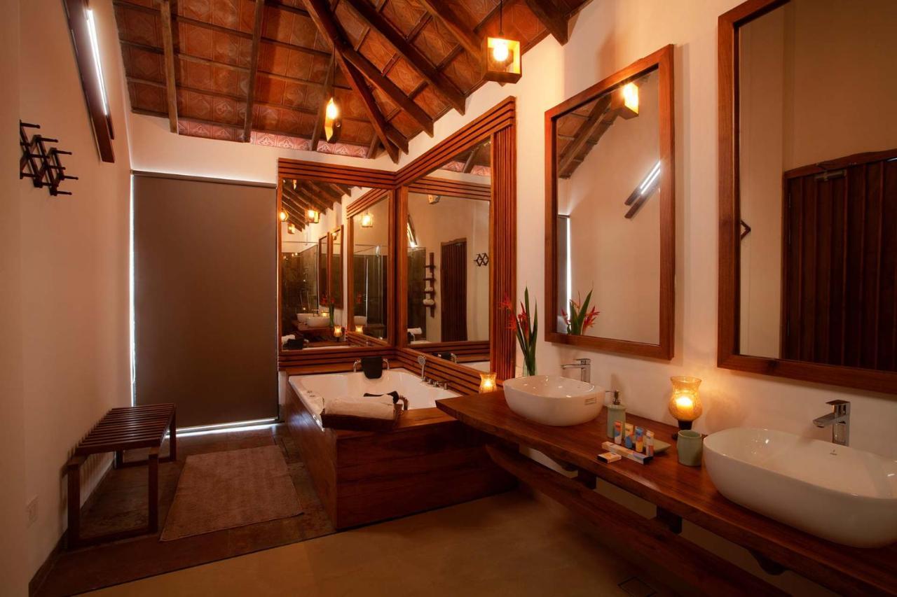 Stayvista At Cedar - Strelitzia 2Bhk With Breakfast And Jacuzzi Chikmagalūr Exterior foto